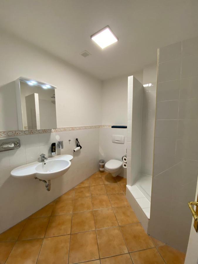 Pension Villa Ostseetraum ロストック エクステリア 写真